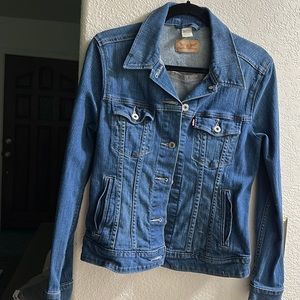 Levi’s Jean Jacket women’s